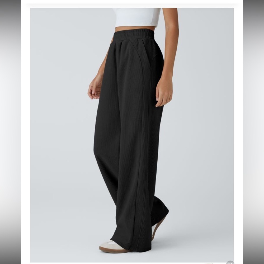 Women's Black Wide-Leg Pants